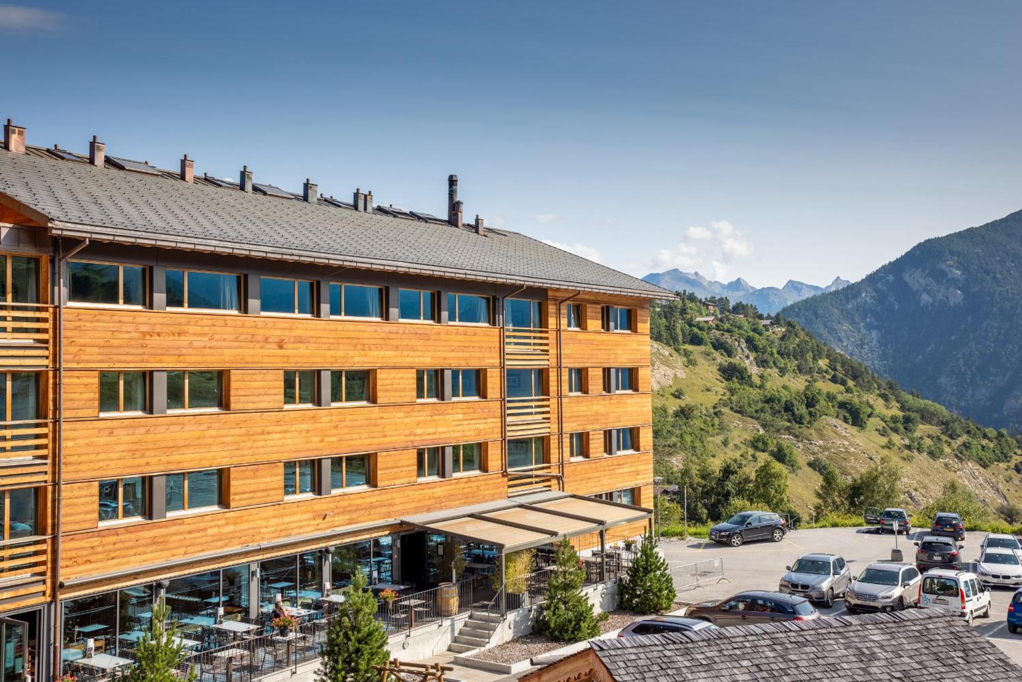 Swisspeak Resorts Vercorin Bagian luar foto
