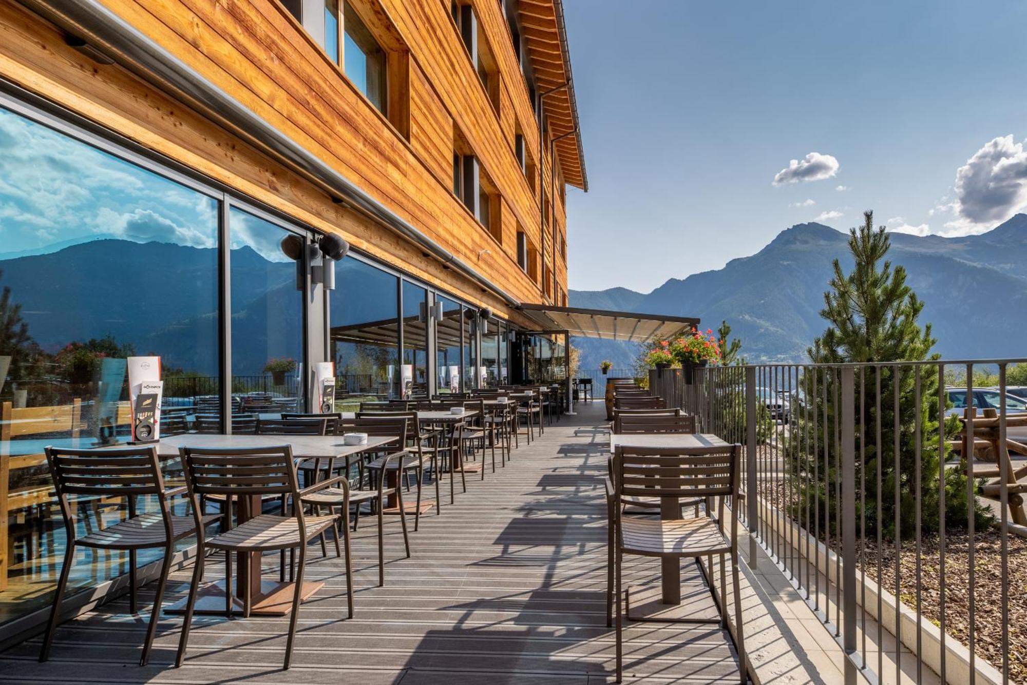 Swisspeak Resorts Vercorin Bagian luar foto