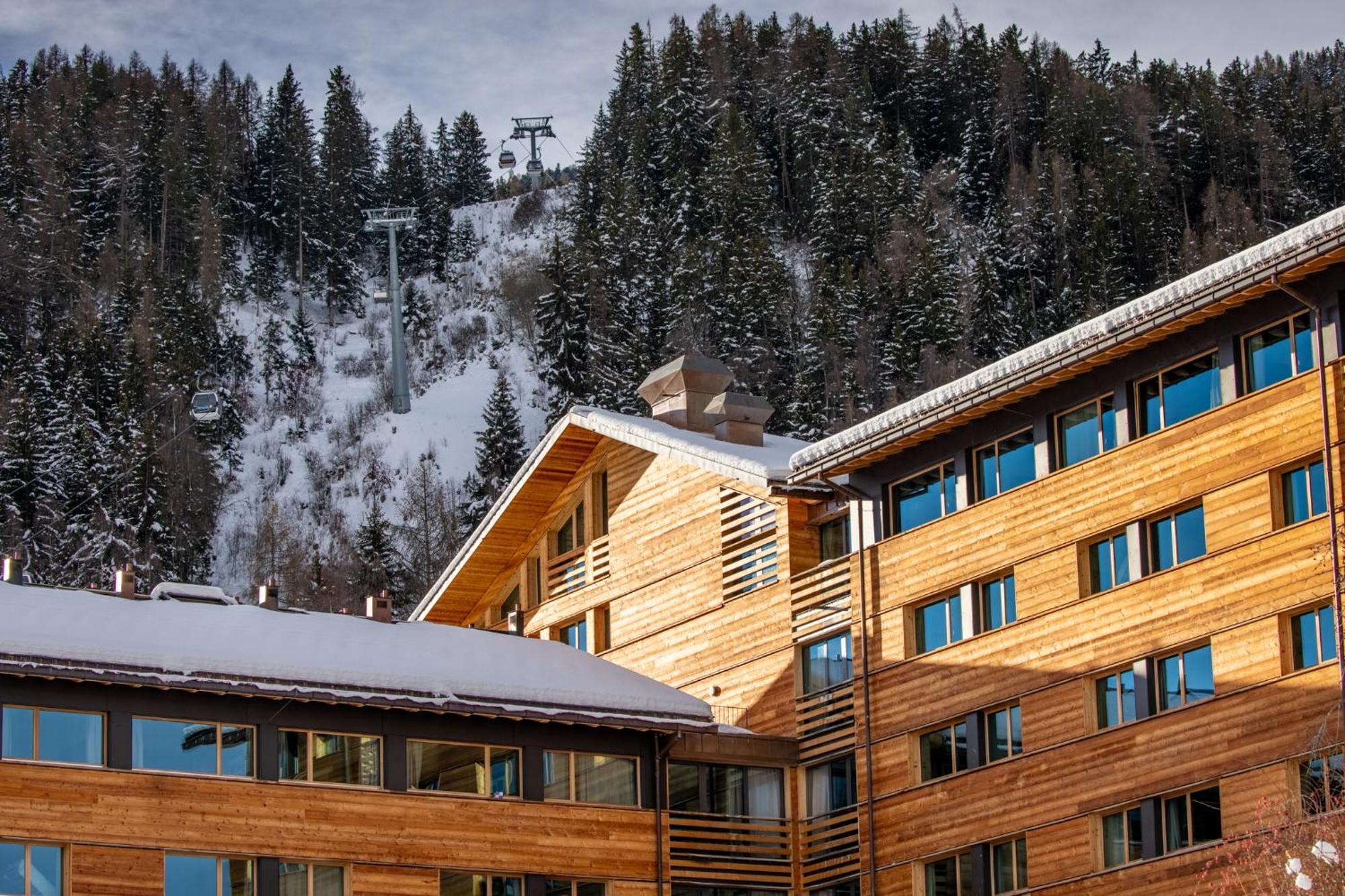 Swisspeak Resorts Vercorin Bagian luar foto